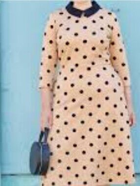 Girl With Curves Women’s Dress sz M Knit Midi Polka Dot Fit Flare